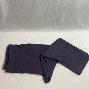 Lululemon very dark purple cropped leggings size 8